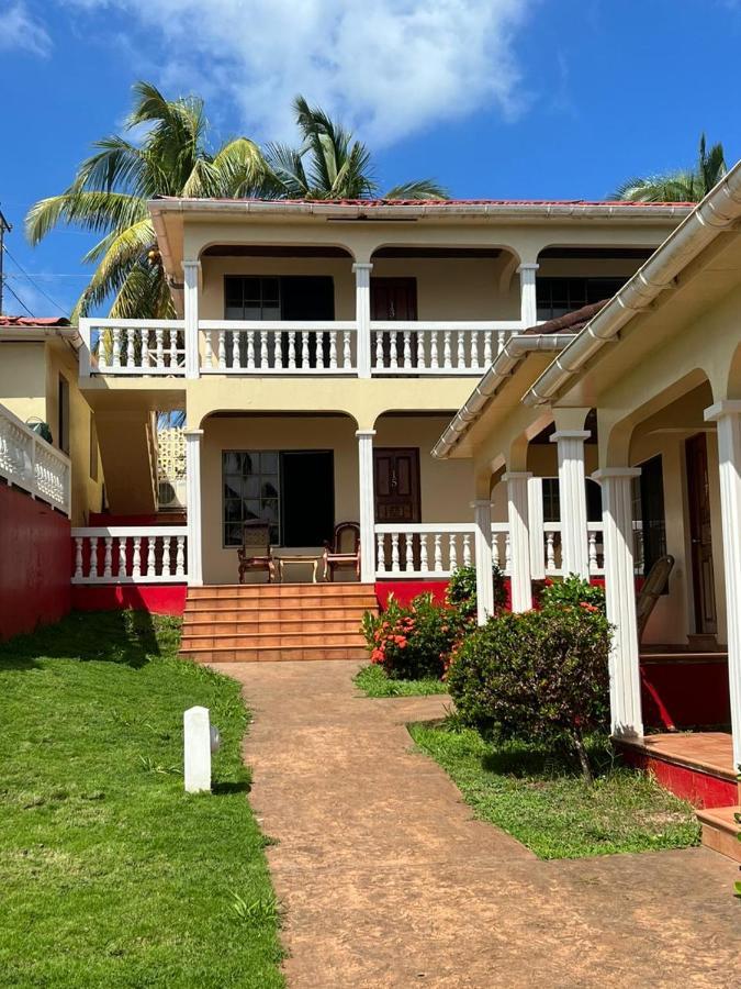 Hotel Casa Canada South End Exterior photo